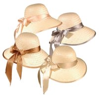 Hut aus Stroh für Damen mit Satinschleife